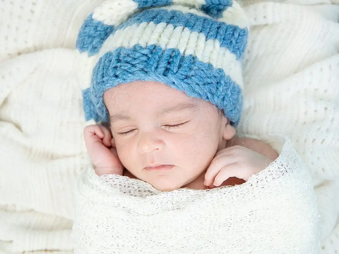 Visage, Joue, Hand, Baby Sleeping, Cap, Comfort, Textile, Sleeve, Headgear, Baby & Toddler Clothing, Baby, Bambin, Knit Cap, Wool, Linens, Woolen, Baby Products, Fashion Accessory, Beanie, Bedtime, Personne, Headwear