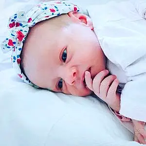 Prénom bébé Lena