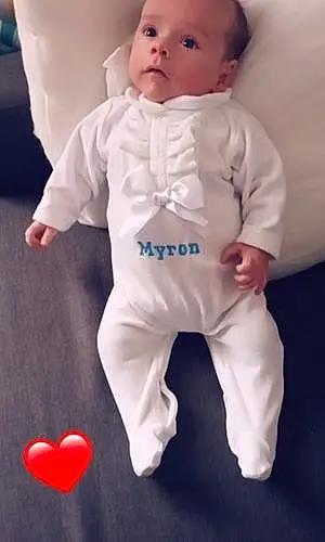 Prénom bébé Myron