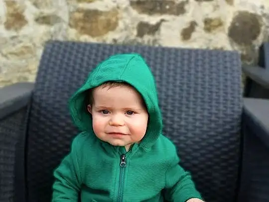 Clothing, Photograph, Cap, Sleeve, Comfort, Herbe, Baby & Toddler Clothing, Headgear, Arbre, Jacket, Baby, Bambin, Couch, Bois, Assis, Enfant, Fun, Wool, Hiver, Leisure, Personne, Headwear