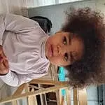 Nez, Sleeve, Gesture, Bambin, Comfort, Room, Fun, Ringlet, Enfant, Baby & Toddler Clothing, Chair, Wig, Afro, Baby, T-shirt, Personne